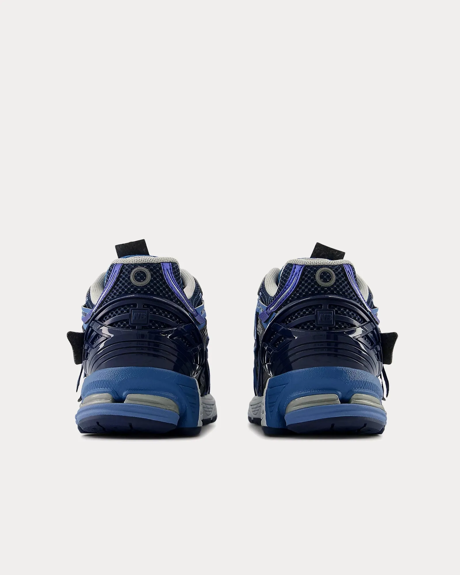 1906a Sea Stone / NB Navy / Vintage Indigo Low Top Sneakers