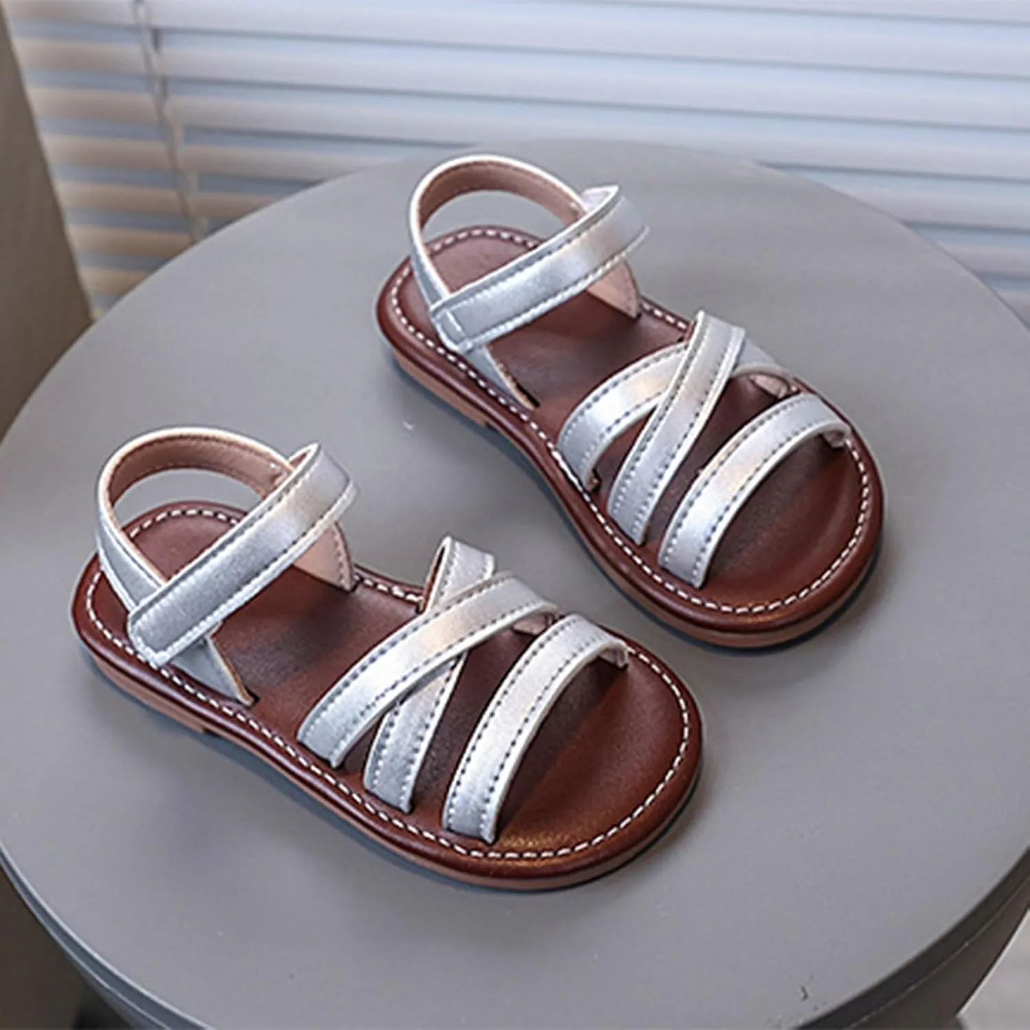 2025 Girls Casual Sandals Fashion Outdoor Sport Walking Footwear with Ankle Strap Summer Slip-On Beach Vacation Slides Comfortable Cute Kids Open Toe Slippers Breathable Dressy Party Dance Shoes