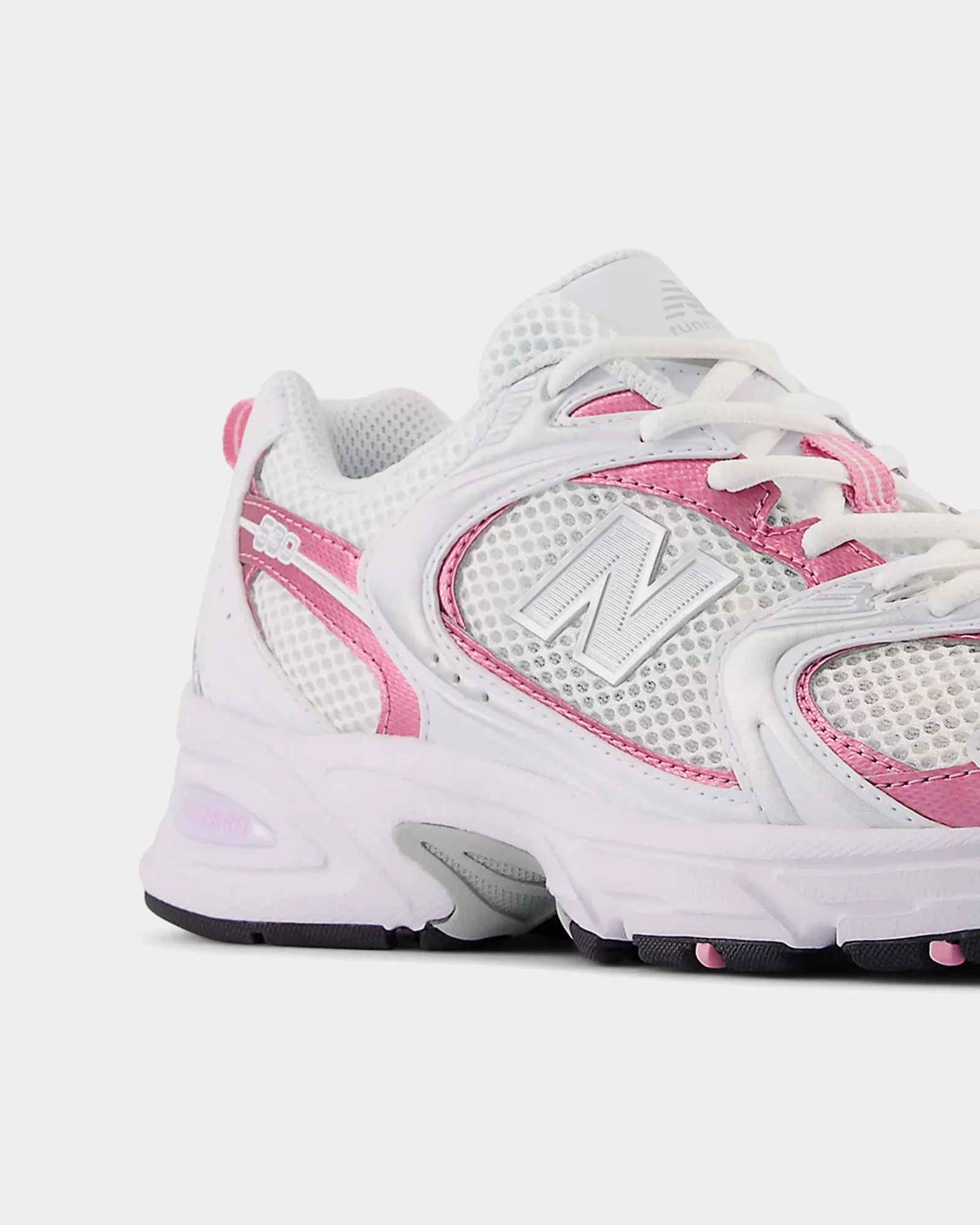 530 White / Pink Sugar Low Top Sneakers
