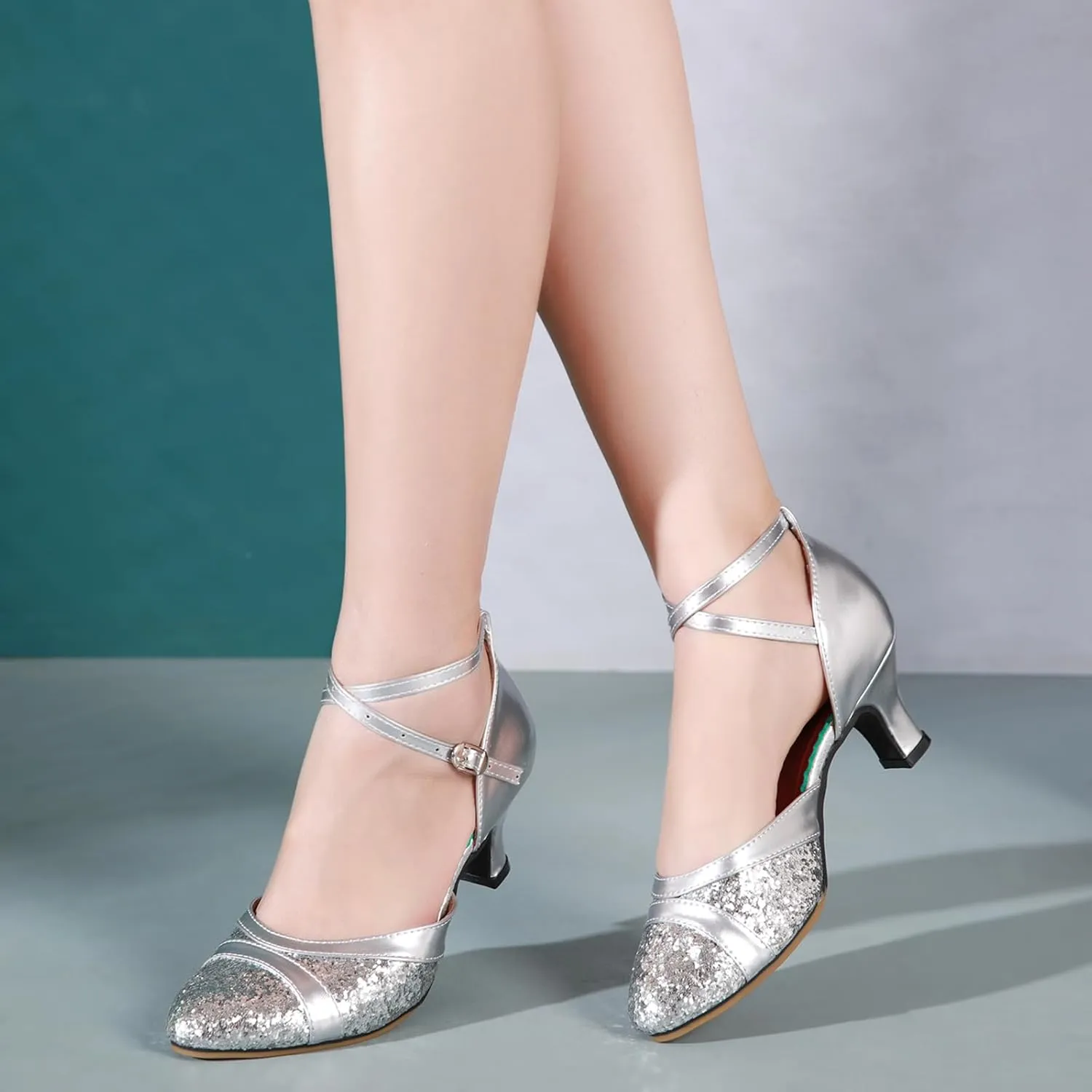 AOQUNFS Women's Glitter Latin Dance Shoes Closed Toe Ballroom Performance Wedding Sequin Dancing Shoes,FT021