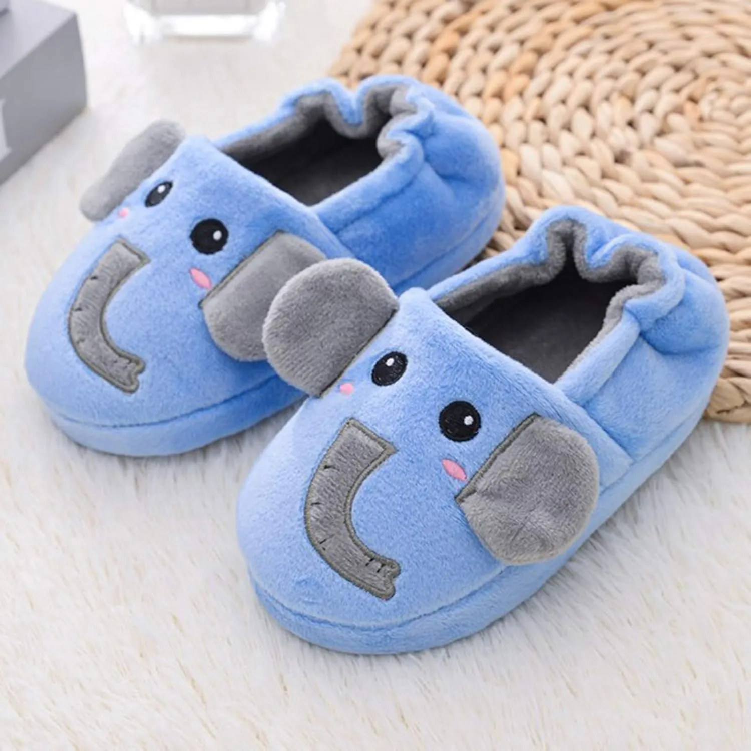 Baby Toddler Shoes Boys Cartoon Soft-Soled Girls Warm Kids Slippers Infant Baby Shoes Toddler Dress Shoes