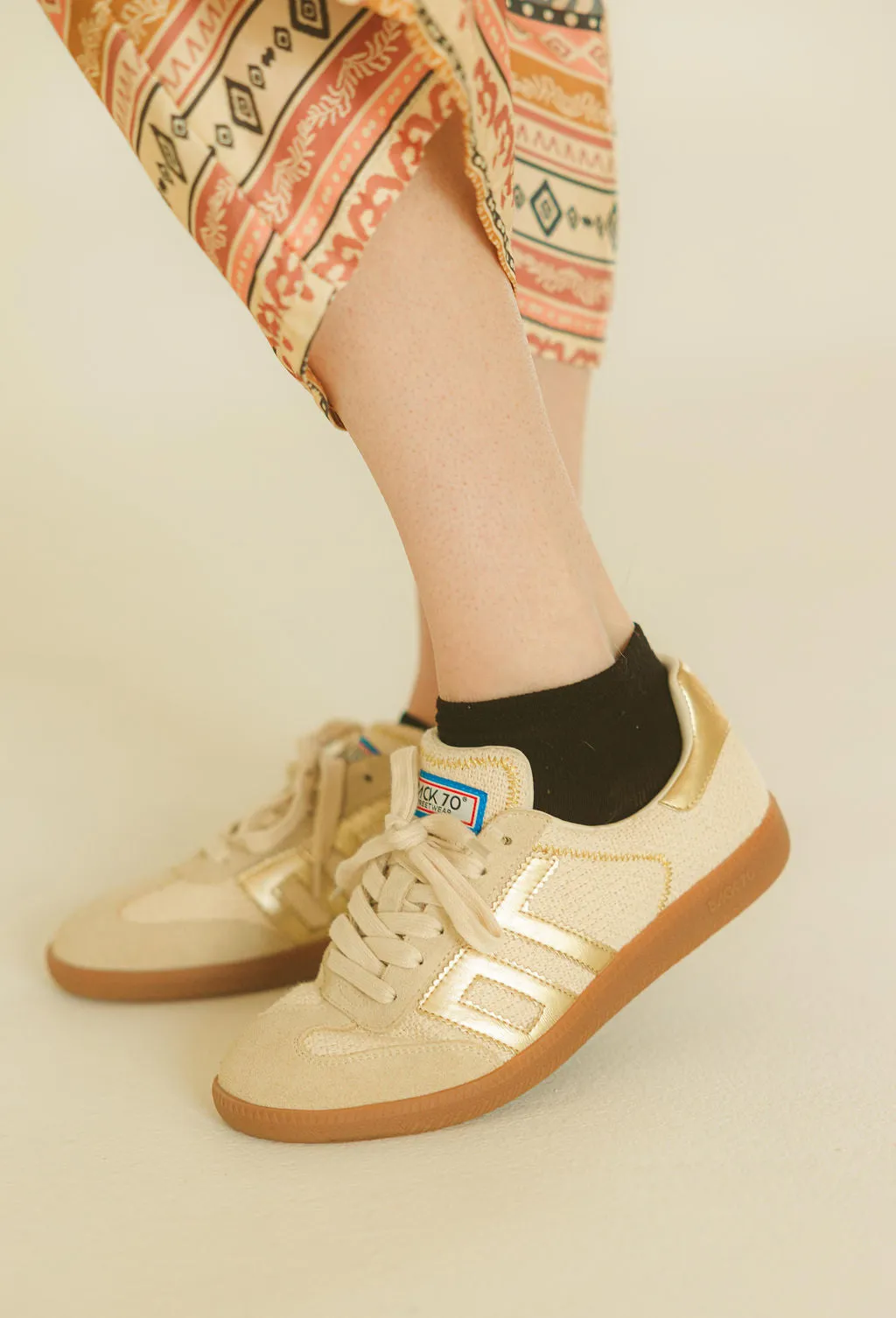 Back70- IUTA 2512 in GOLD Sneakers