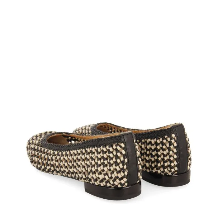 BLACK AND BEIGE HANDWOVEN LEATHER BALLERINAS WITH 1.5CM HEELS
