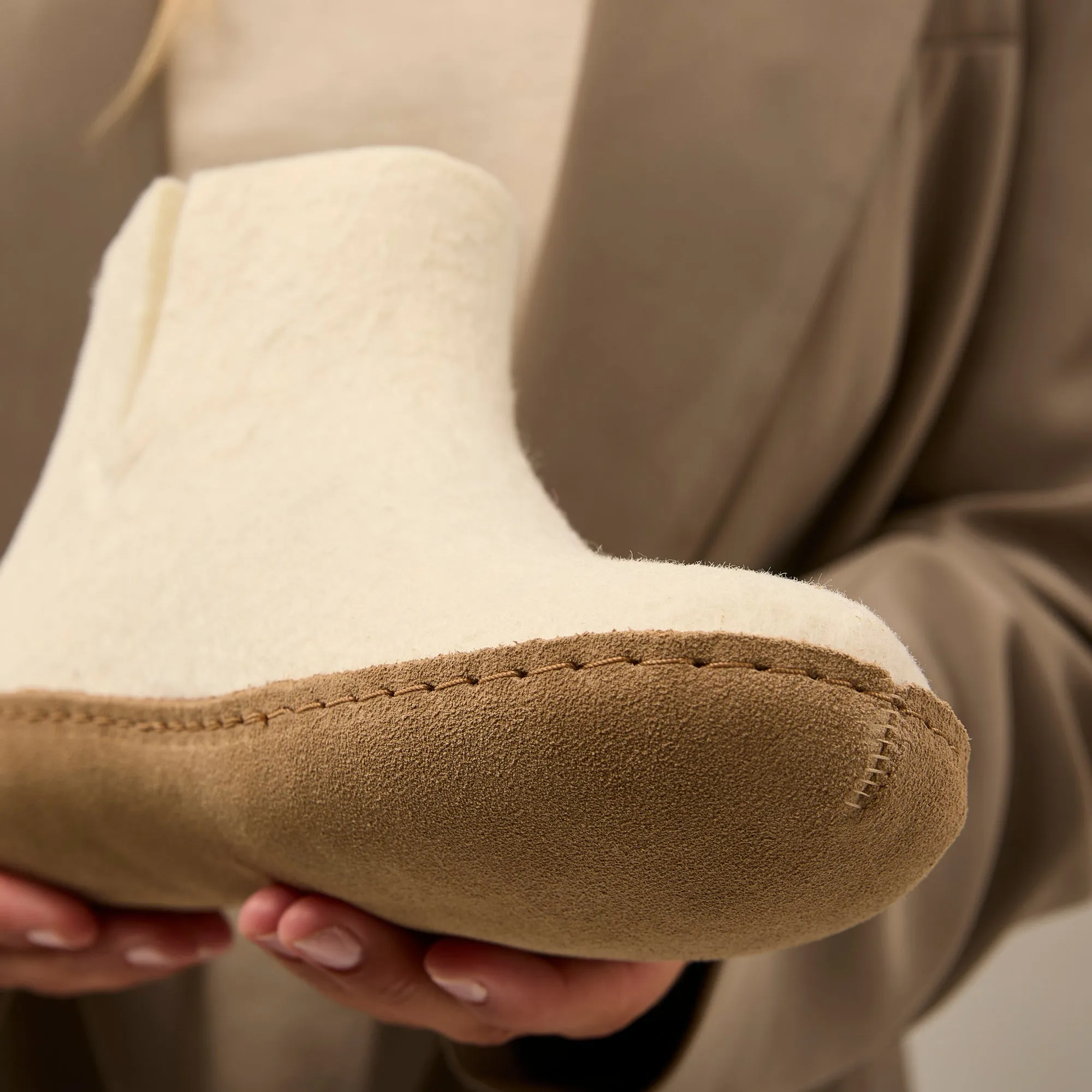 Boot with leather sole - Off white
