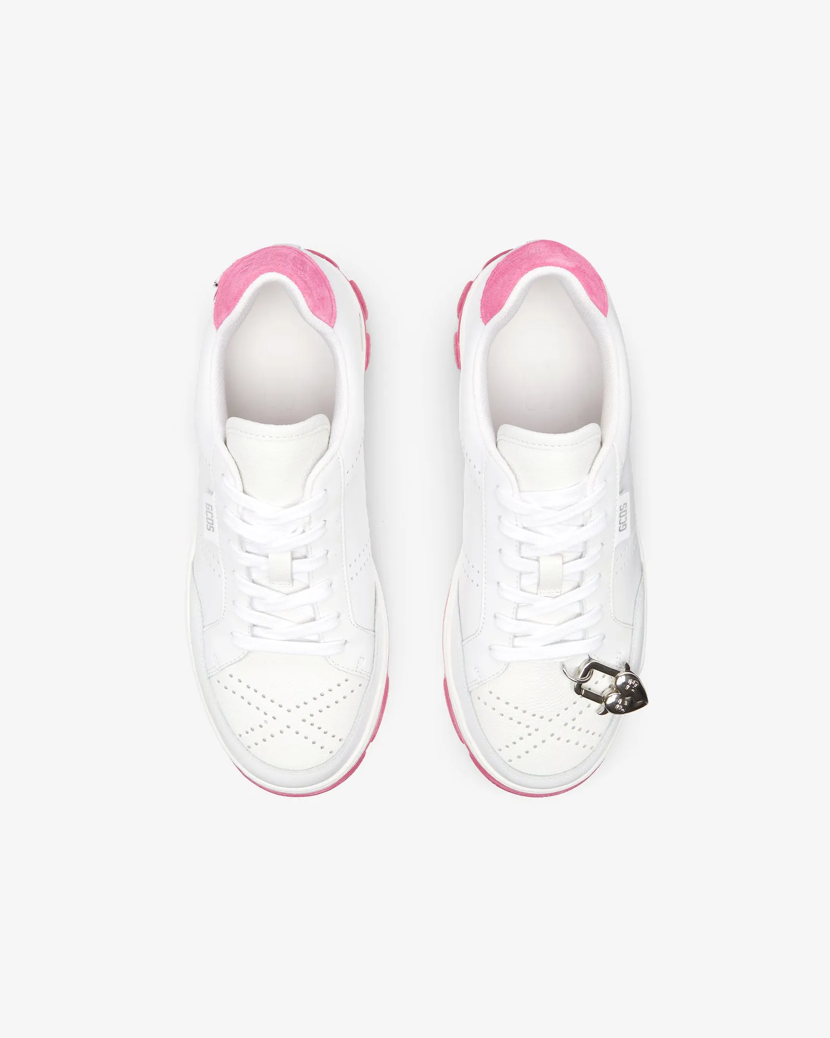 Essential Nami Sneakers