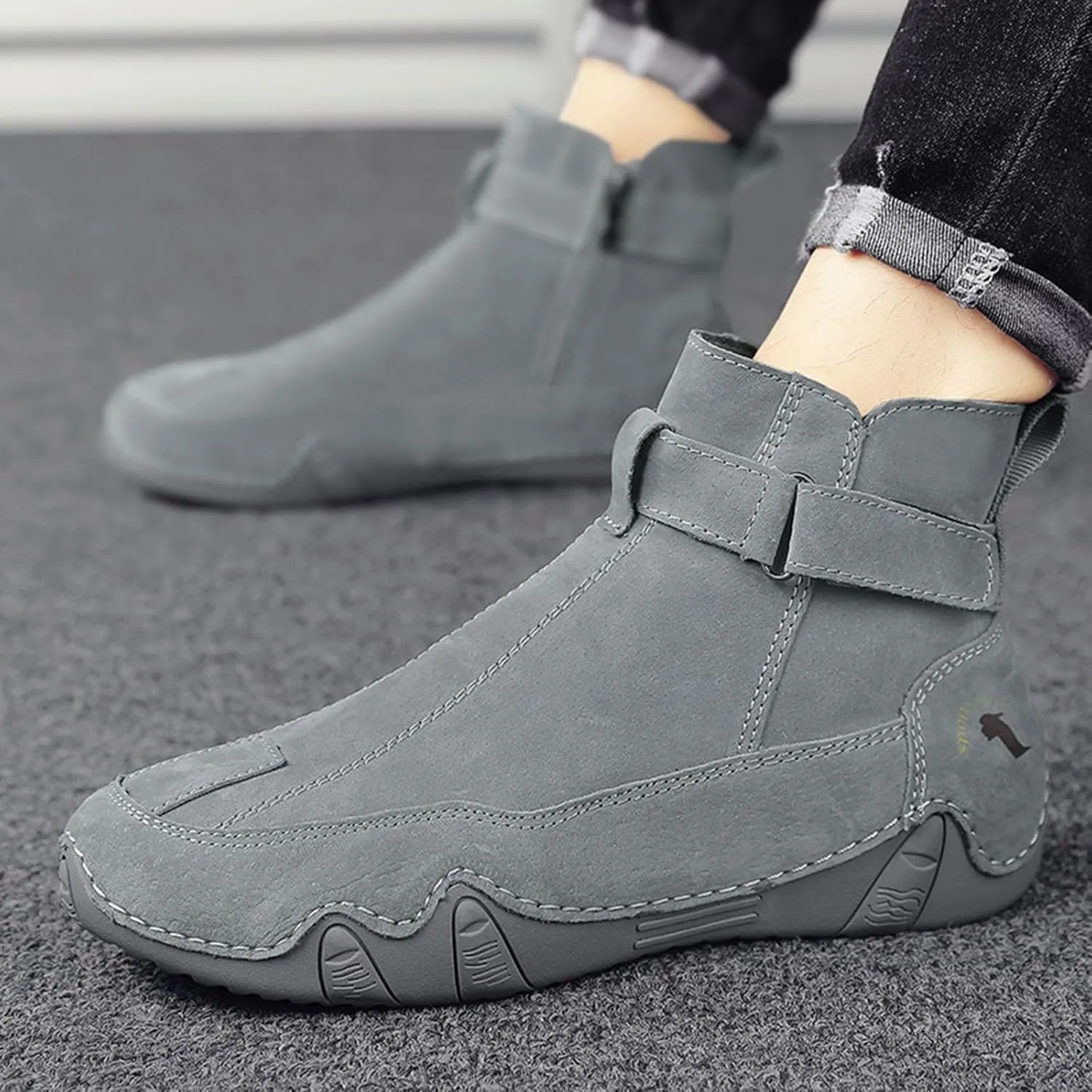 Men's Slip on Walking Shoes Comfort Memory Foam Ultra Lightweight Breathable Fashion Sneakers Non Slip Arch Support Vacation Training Gym Shoes Wide Width