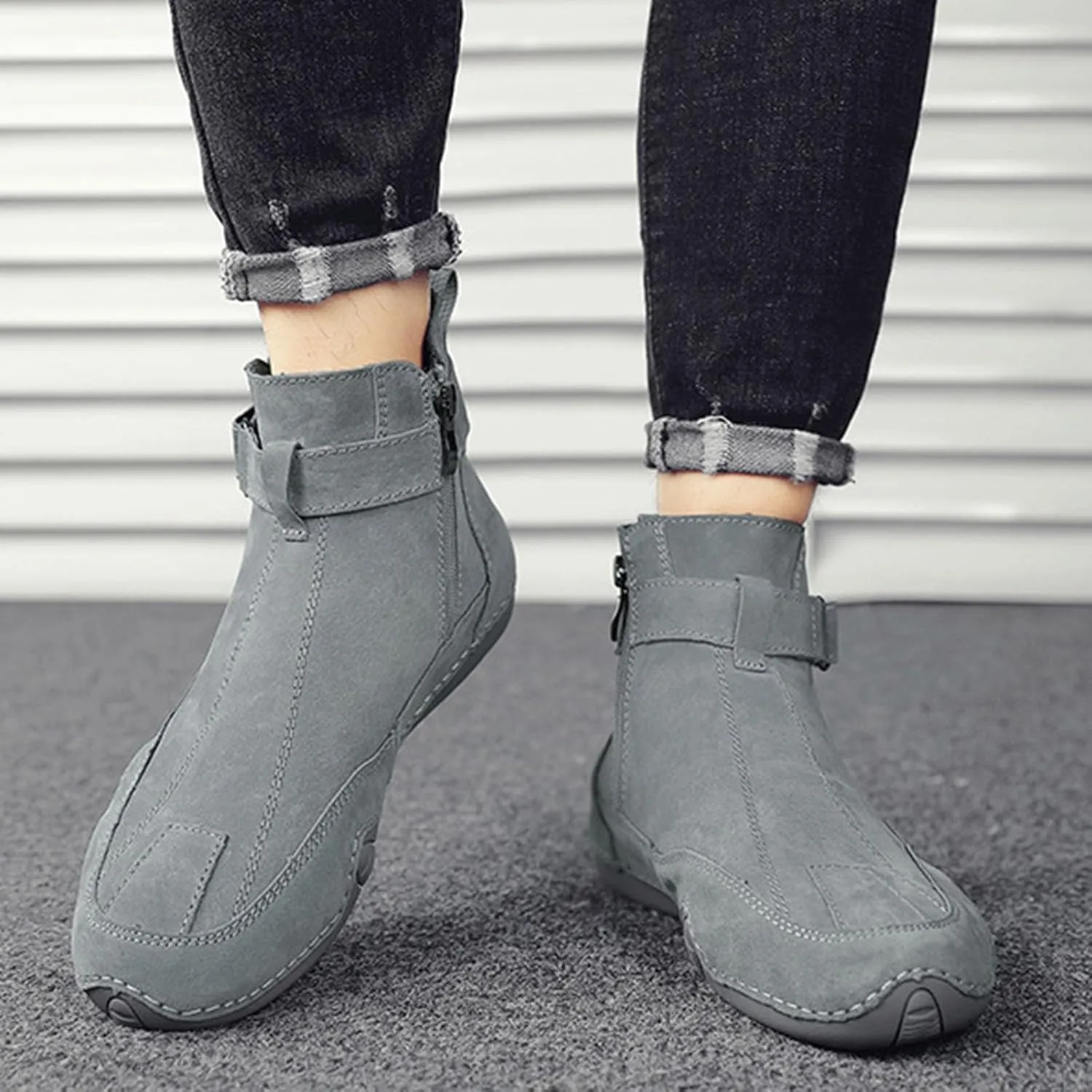 Men's Slip on Walking Shoes Comfort Memory Foam Ultra Lightweight Breathable Fashion Sneakers Non Slip Arch Support Vacation Training Gym Shoes Wide Width