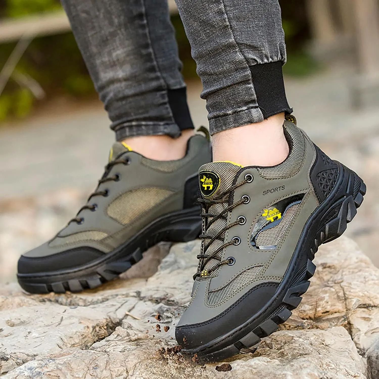 Men's Slip on Walking Shoes PU Leather Comfort Memory Foam Breathable Fashion Sneakers Non Slip Arch Support Vacation Training Gym Shoes Wide Width