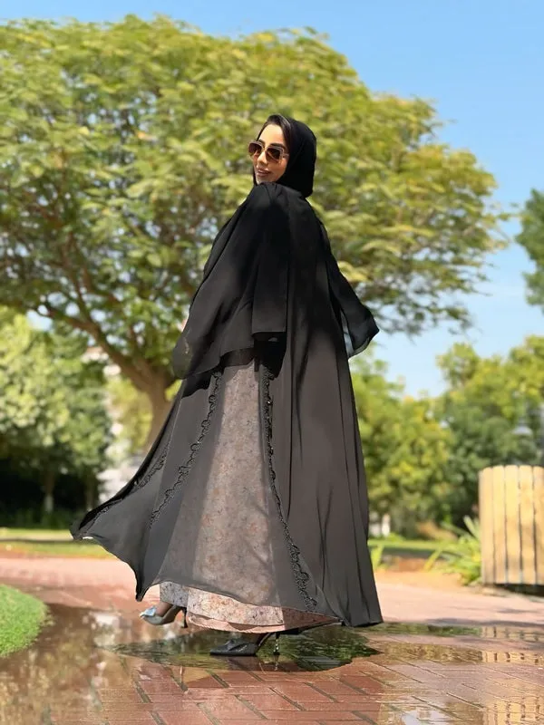 Nida and Chiffon plain abaya with lace