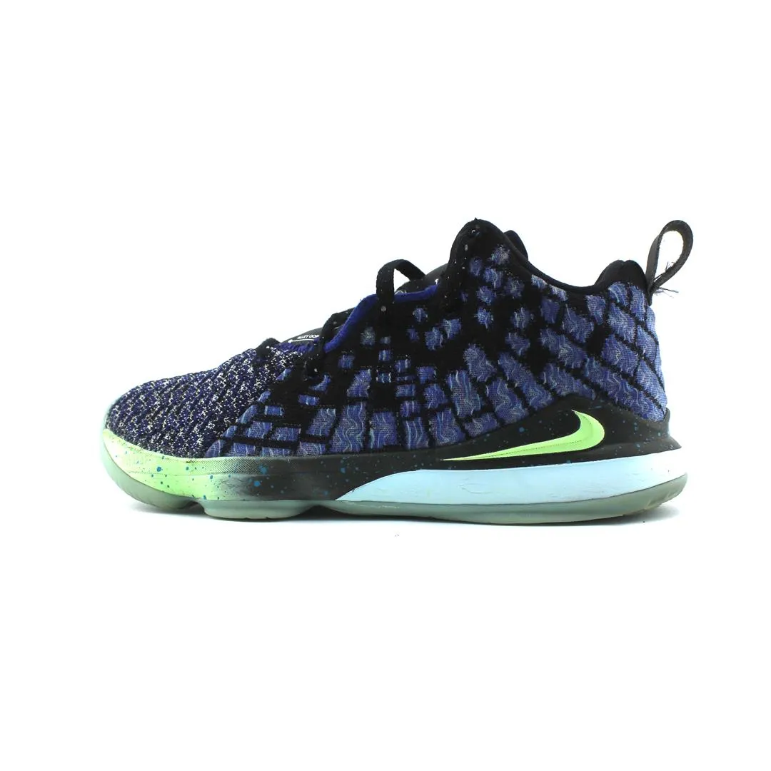 NIKE FAST BREAK