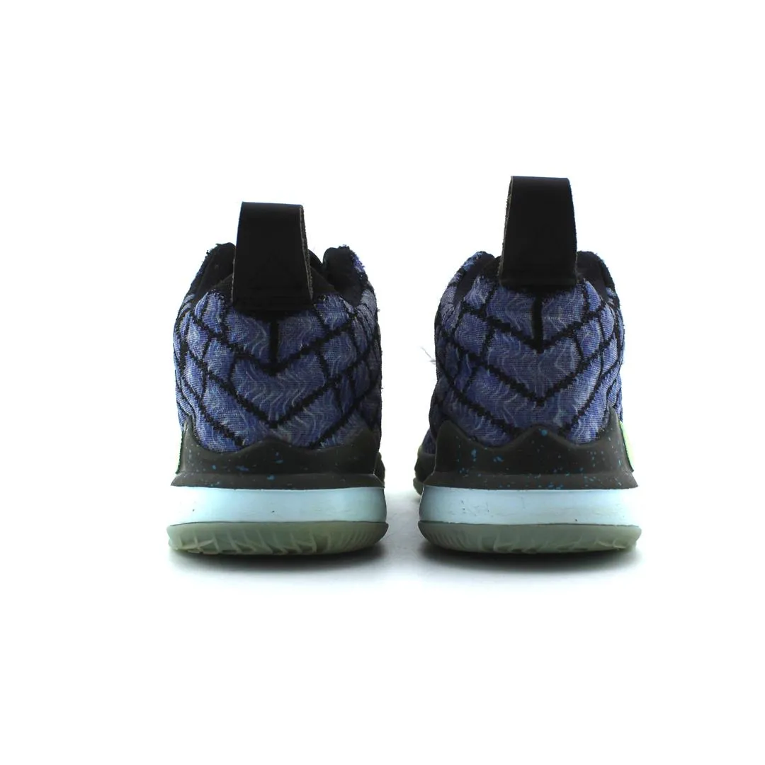 NIKE FAST BREAK