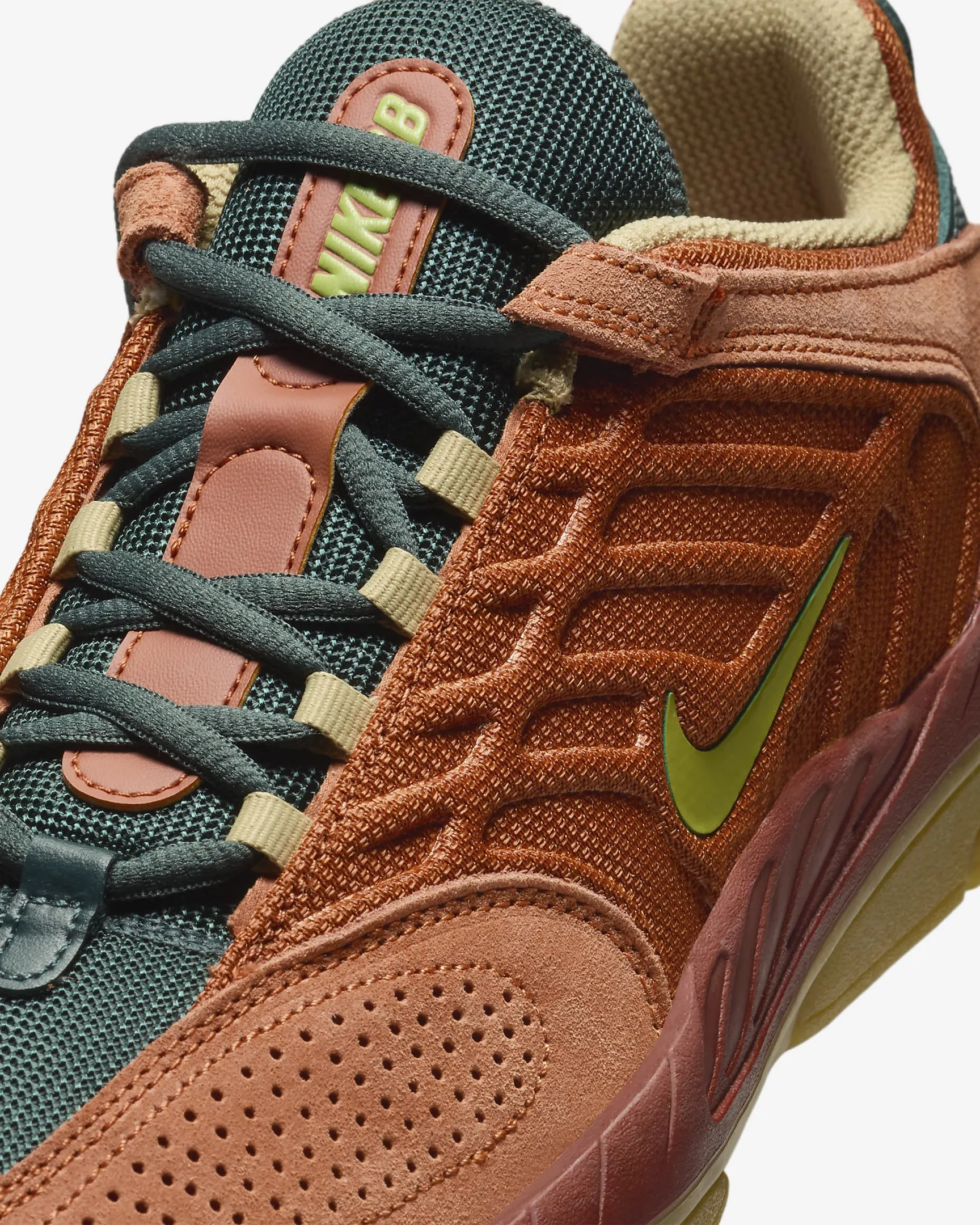 Nike SB Vertebrae TE