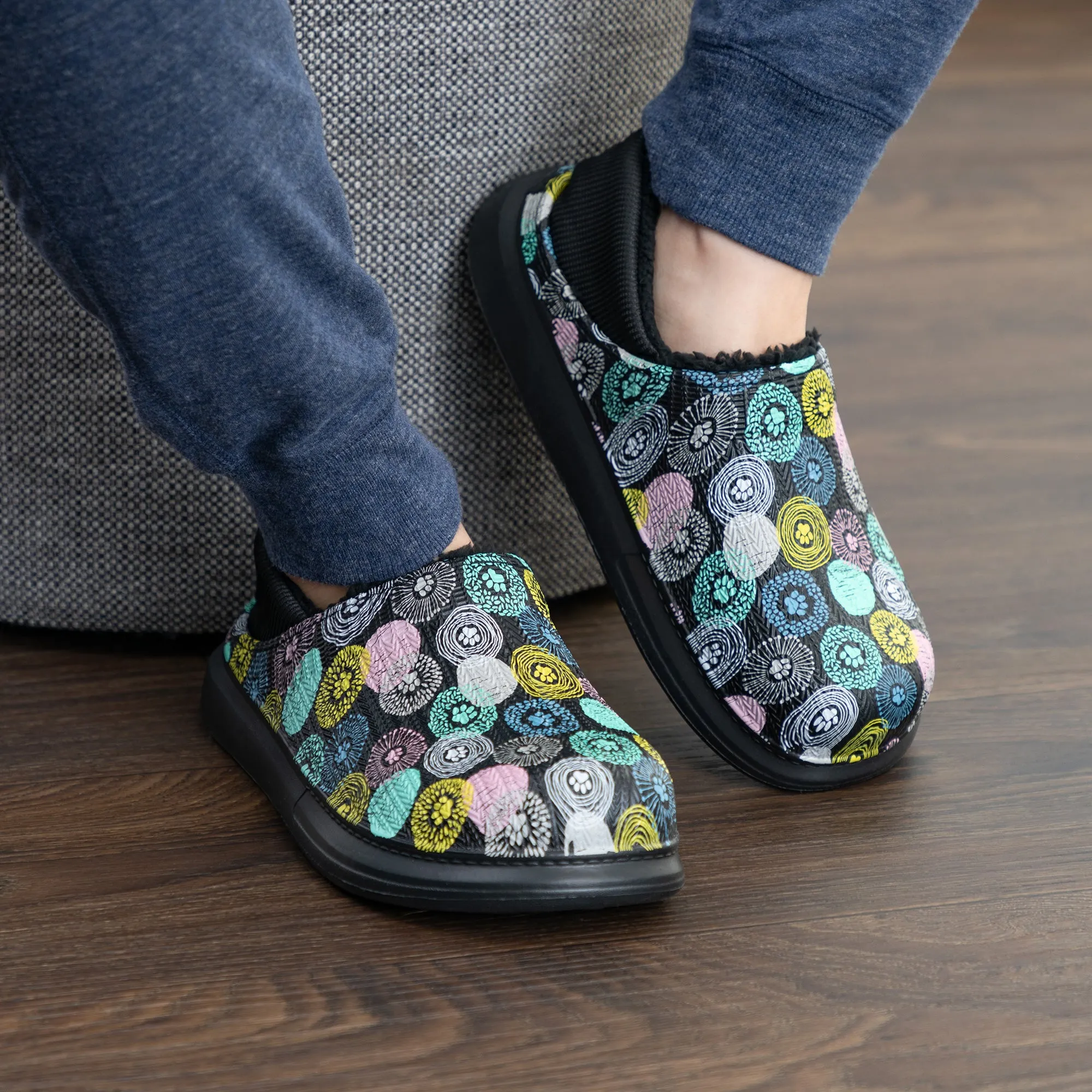 Paw Print Faux Fur Lined Slipper Shoes with Comfort Heel