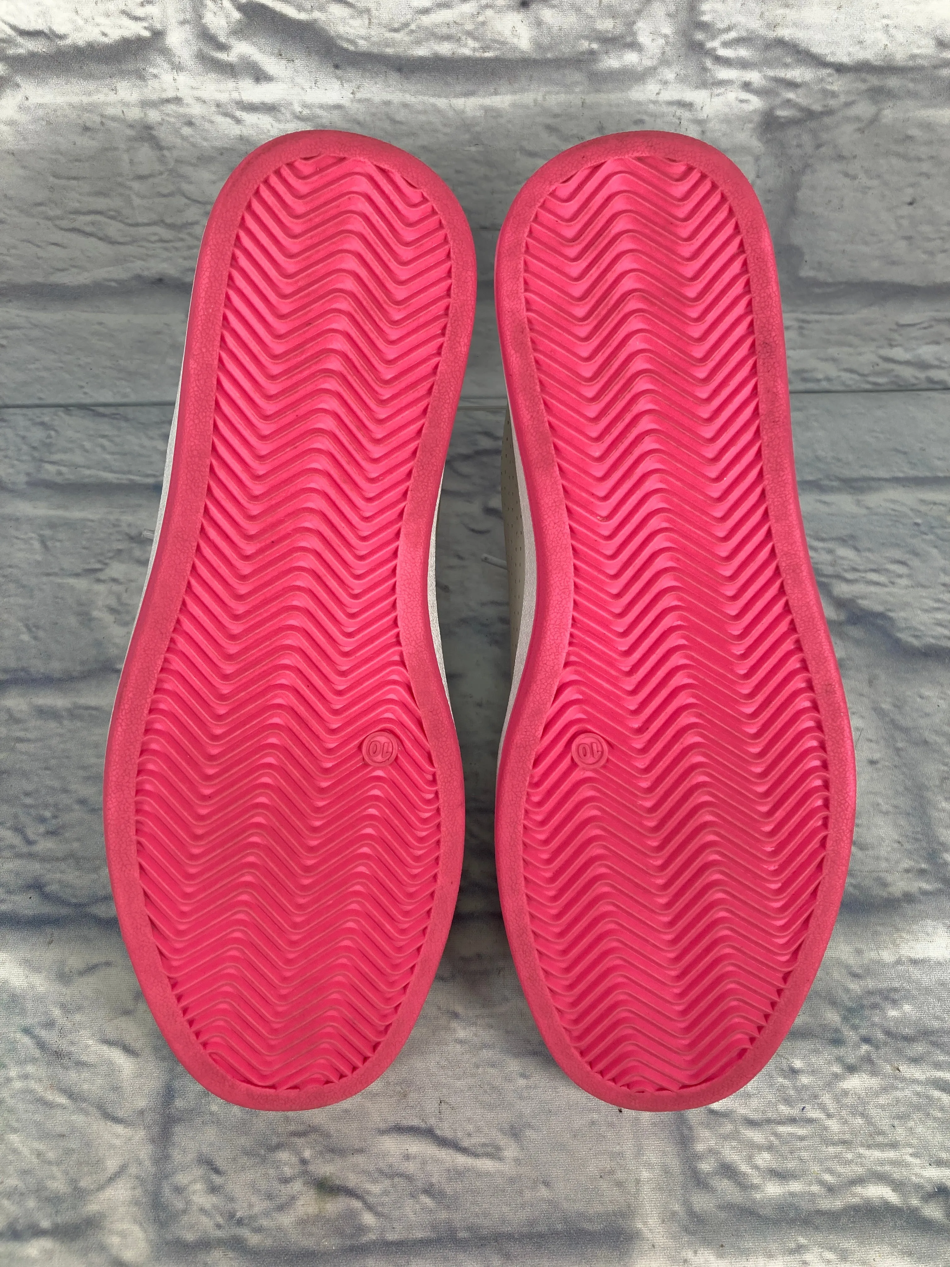 Shoes Sneakers By Vintage Havana In Pink & White, Size: 10