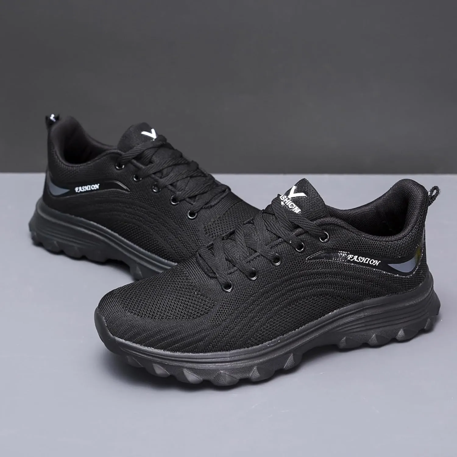 Slip on Walking Shoes Women Memory Foam Non Slip Comfortable Running Shoes Breathable Mesh Sports Workout Tennis Shoes Ladies 2024 Fashion Sneakers