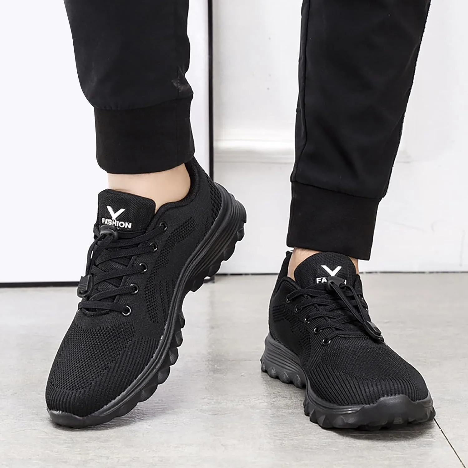 Slip on Walking Shoes Women Memory Foam Non Slip Comfortable Running Shoes Breathable Mesh Sports Workout Tennis Shoes Ladies 2024 Fashion Sneakers