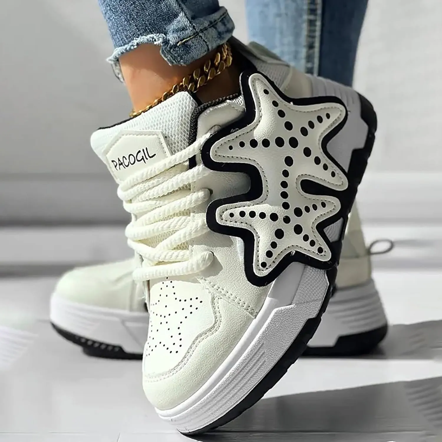 Slip on Walking Shoes Women Memory Foam Non Slip Running Shoes Wide Width Breathable Mesh Sports Workout Tennis Shoes Lightweight Sneakers Indoor Outdoor