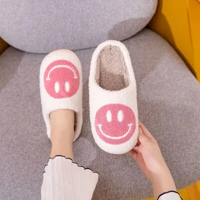 Smiley Face Slippers in White/Pink