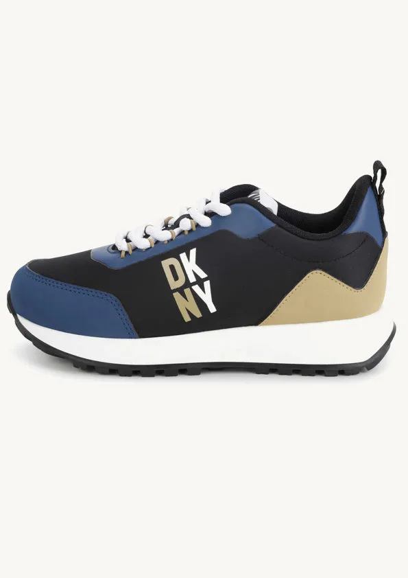Sneakers With Logo