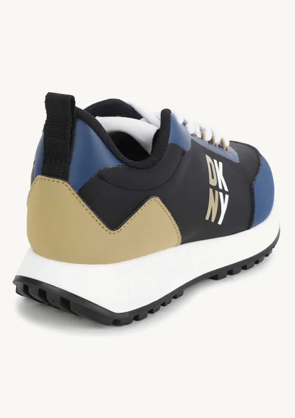 Sneakers With Logo