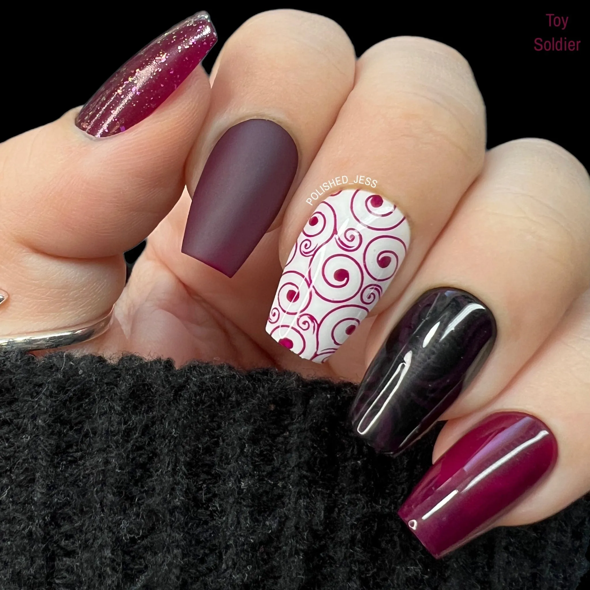 Snowflake Waltz: 6-Piece Stamping Art Polish Set