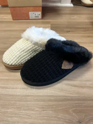 SWEATER SLIPPERS
