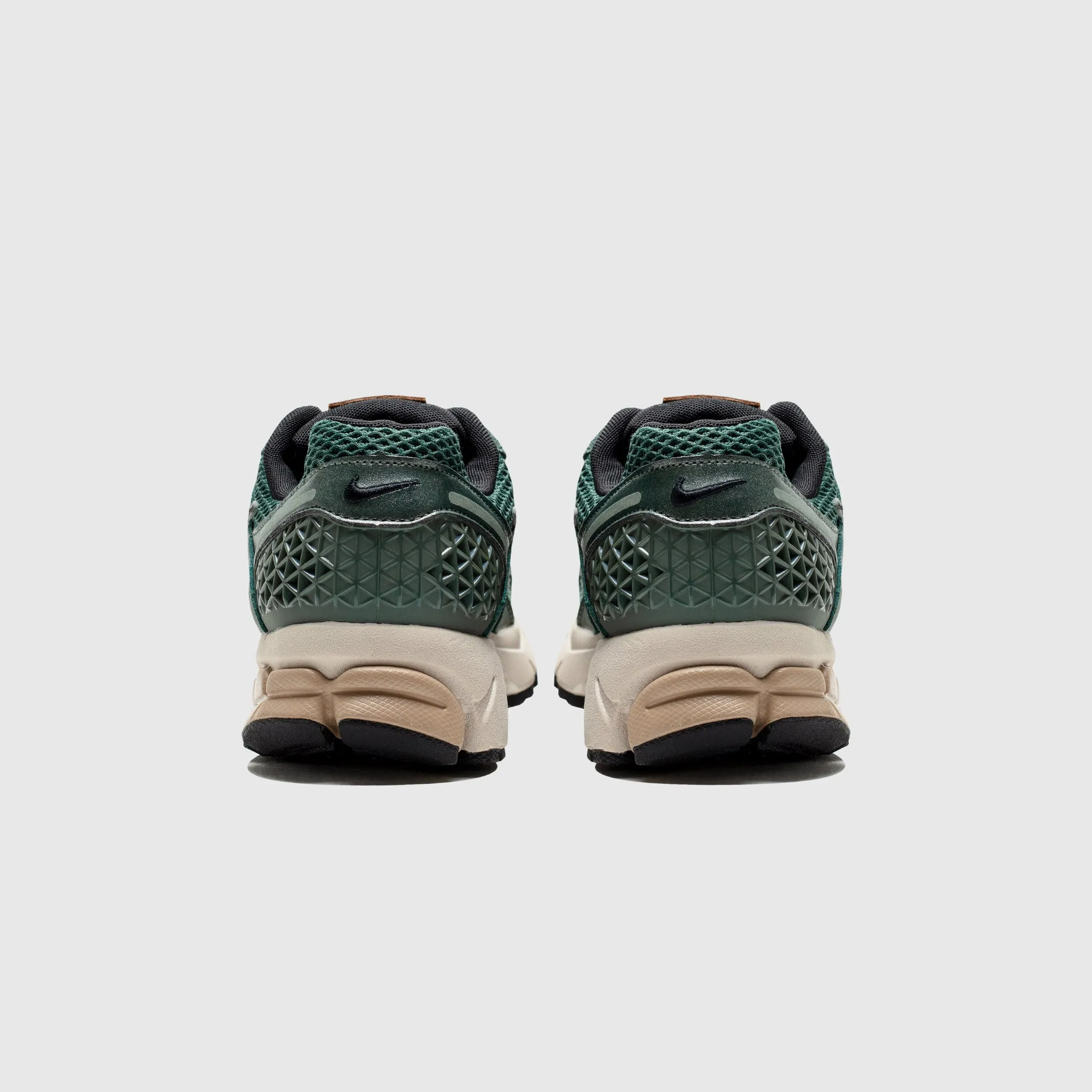 WMNS ZOOM VOMERO 5 "VINTAGE GREEN"