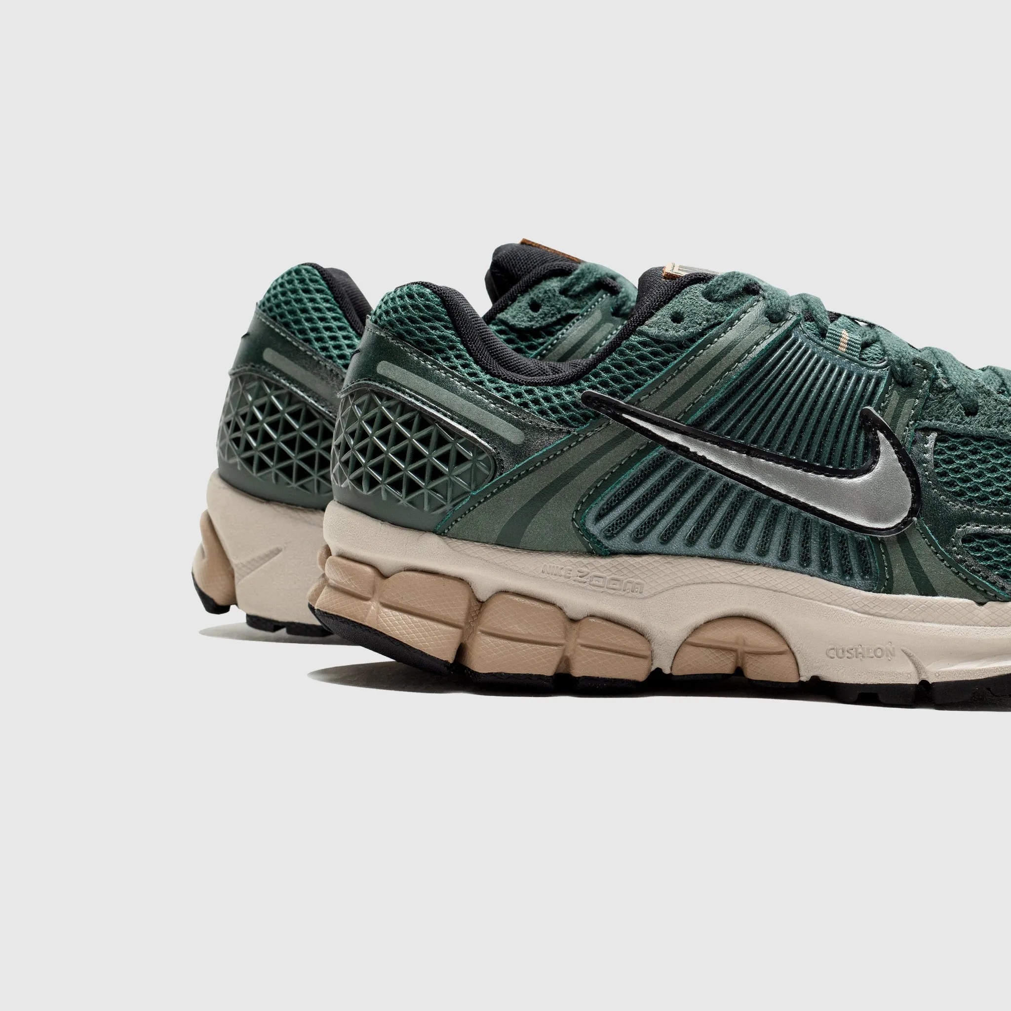 WMNS ZOOM VOMERO 5 "VINTAGE GREEN"