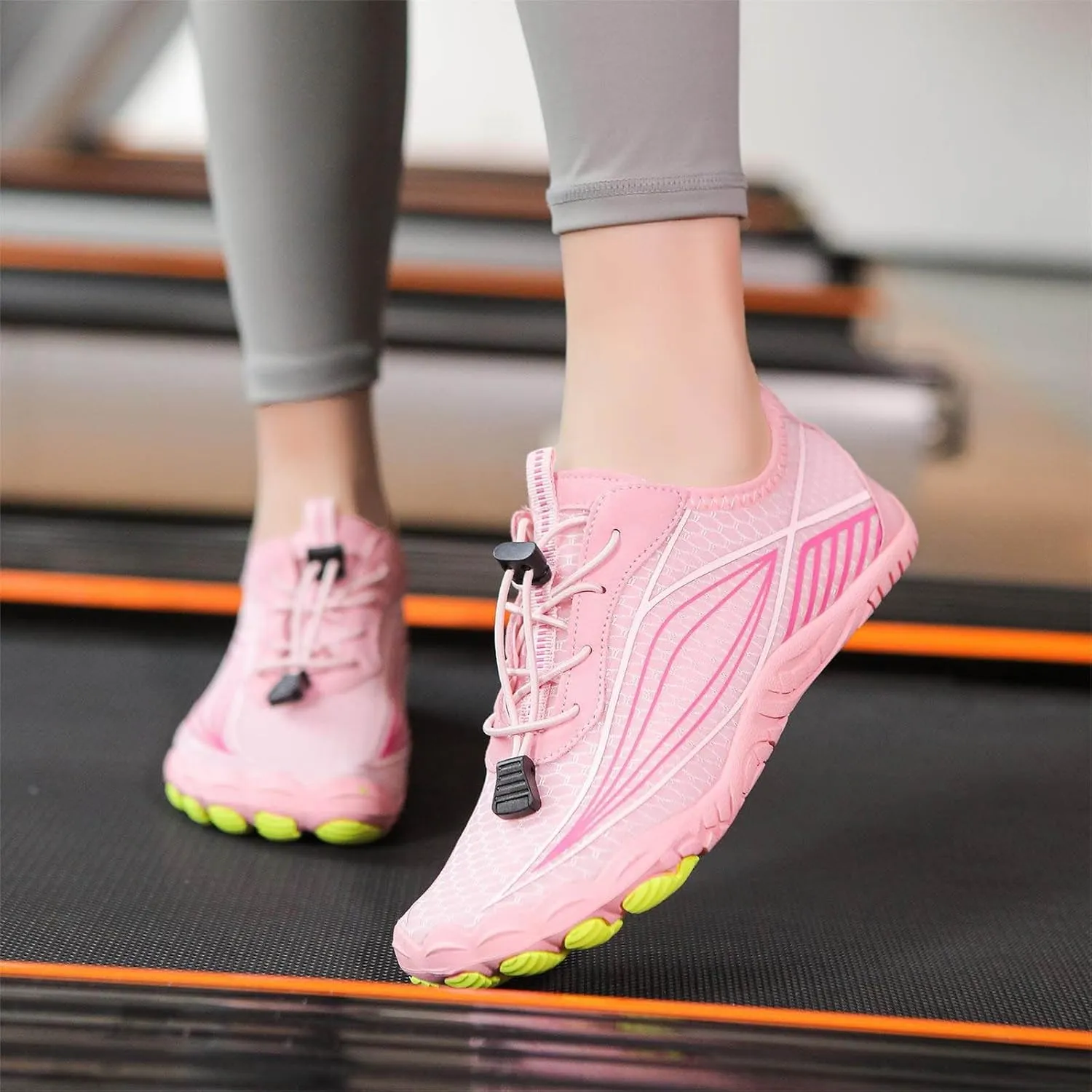 Women's Slip on Walking Shoes Non Slip Memory Foam Running Shoes Wide Width Breathable Gym Workout Shoes Ladies 2024 Fashion Sneakers