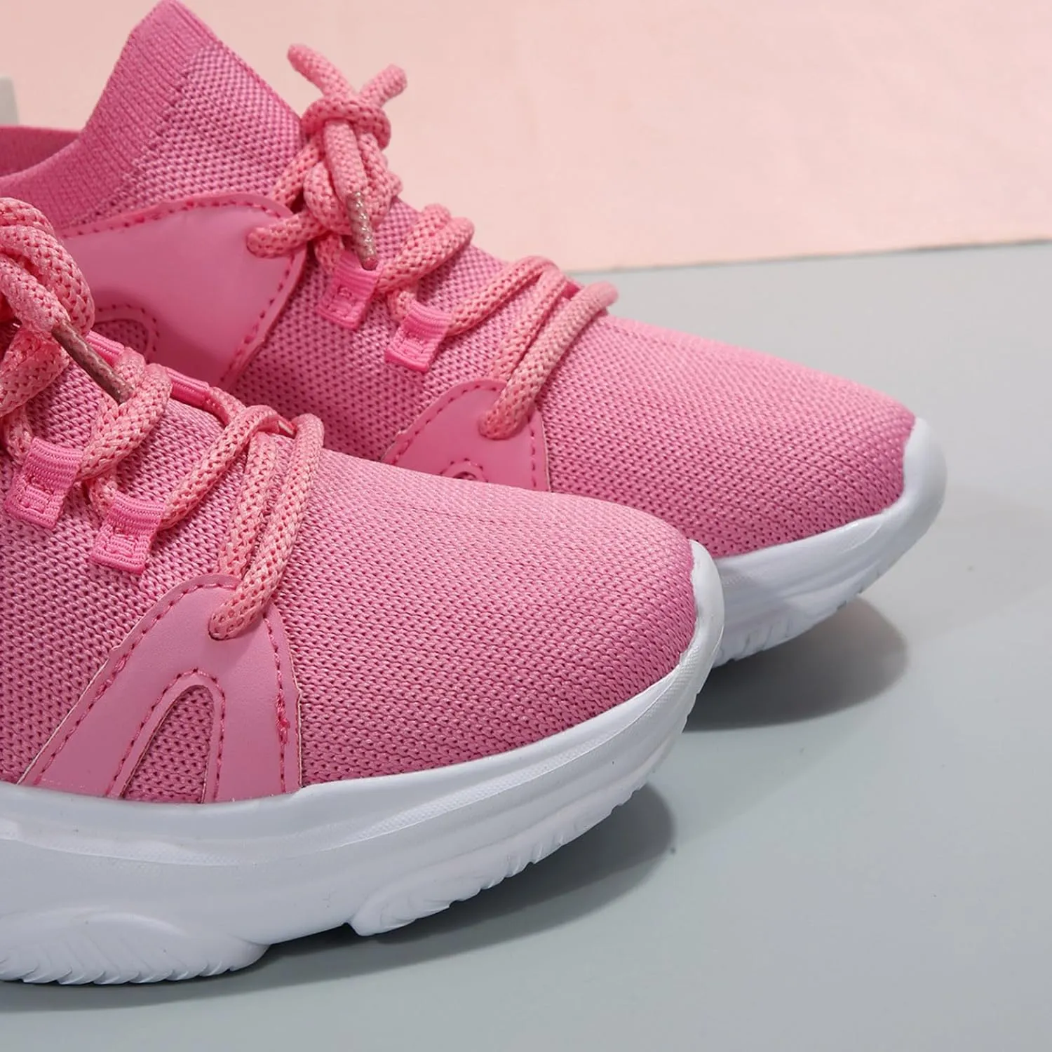Womens Walking Shoes Slip on Dressy Knitted Non Slip Running Shoes Wide Width Breathable Mesh Sports Workout Tennis Shoes Ladies 2024 Fashion Sneakers