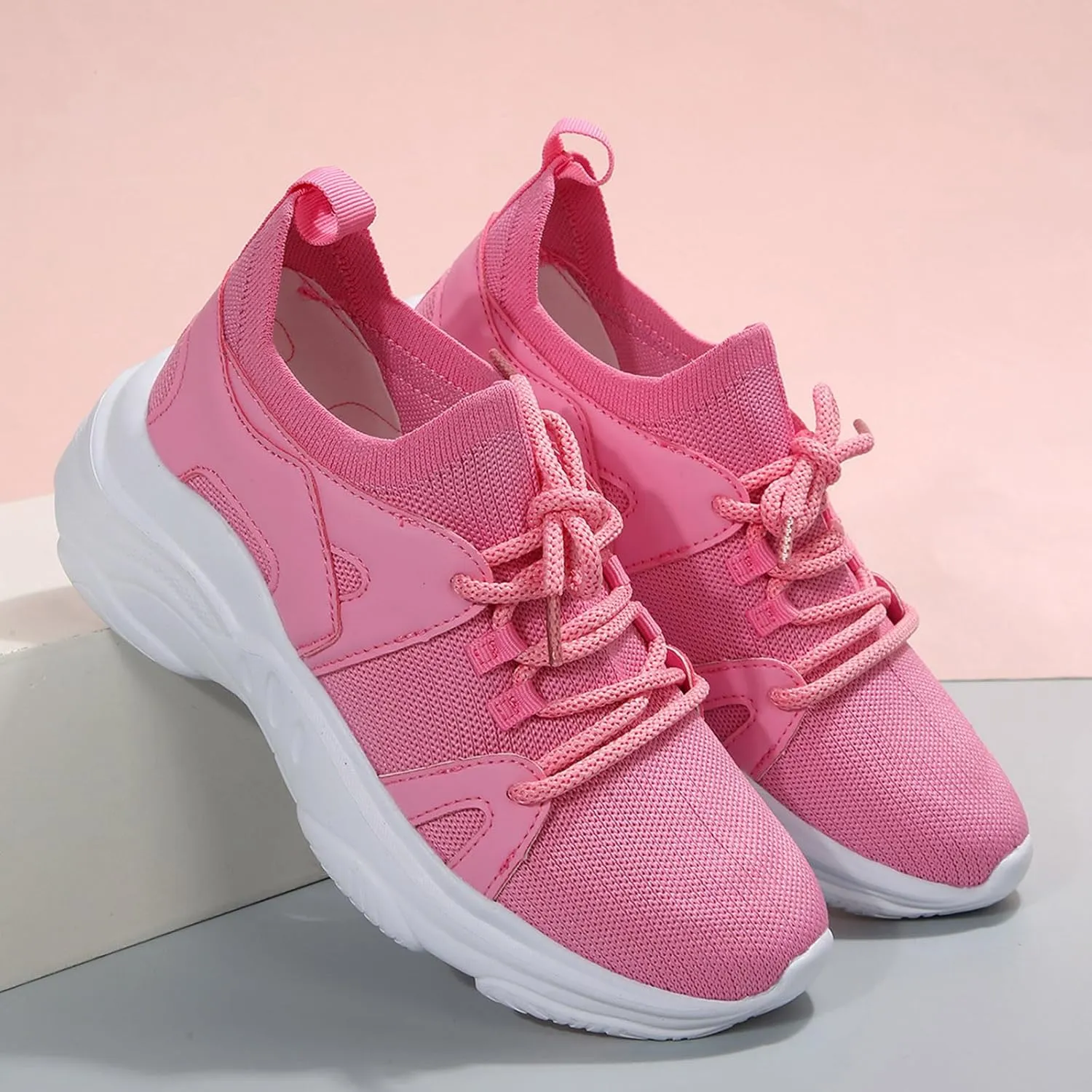 Womens Walking Shoes Slip on Dressy Knitted Non Slip Running Shoes Wide Width Breathable Mesh Sports Workout Tennis Shoes Ladies 2024 Fashion Sneakers