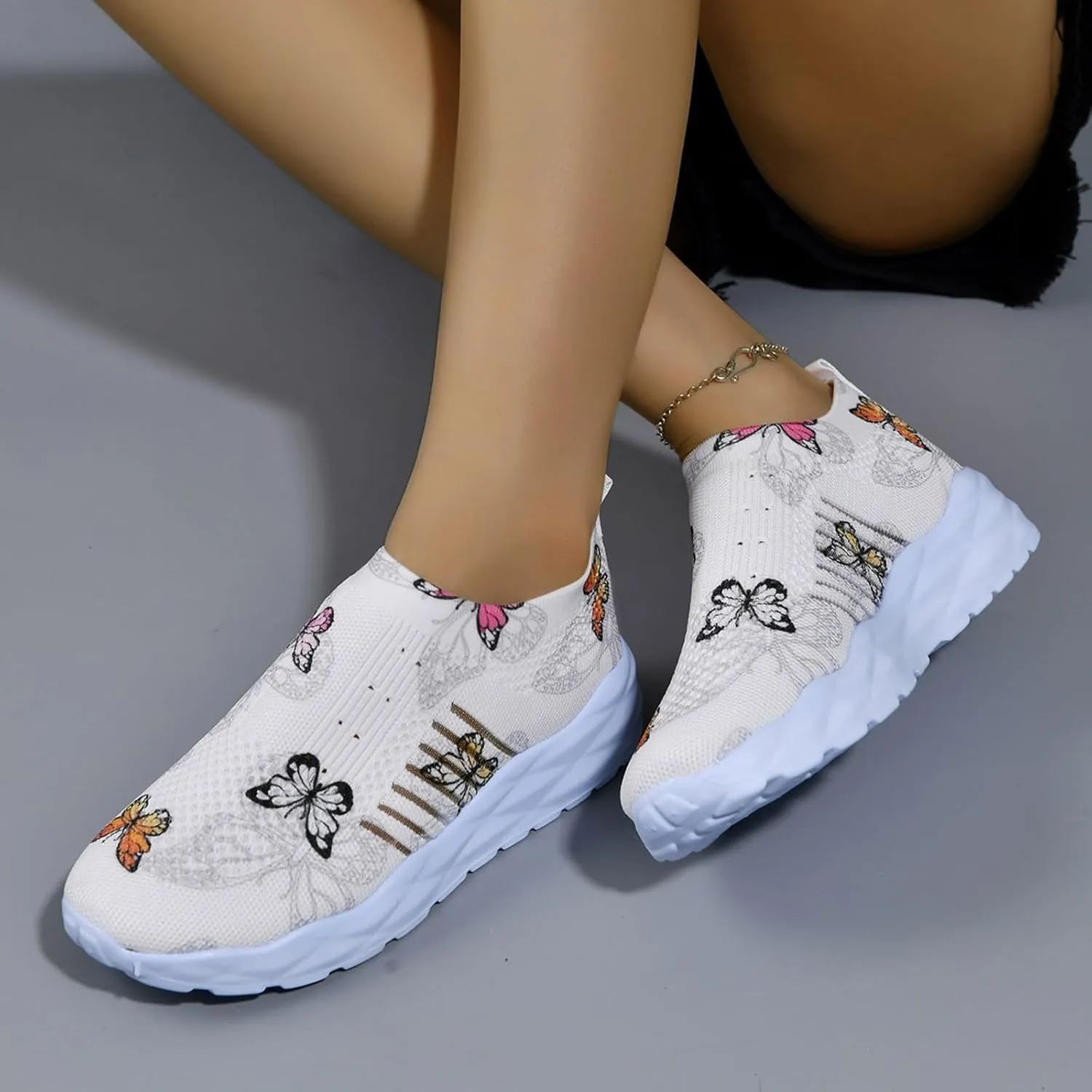 Womens Walking Shoes Slip on Memory Foam Non Slip Arch Support Running Shoes Breathable Mesh Sports Workout Tennis Shoes Ladies 2024 Fashion Sneakers